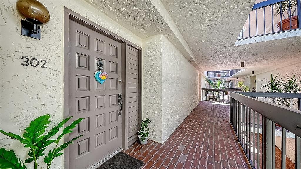 1925 Gulf Of Mexico Dr #G8-302 Longboat Key, FL 34228 - Thumbnail 5