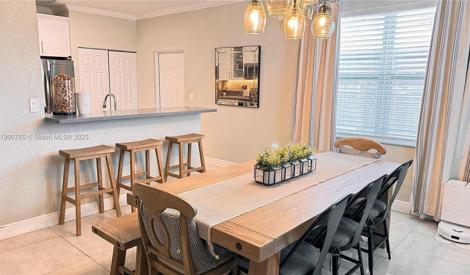 280 NE 35th St Oakland Park, FL 33334 - Thumbnail 5