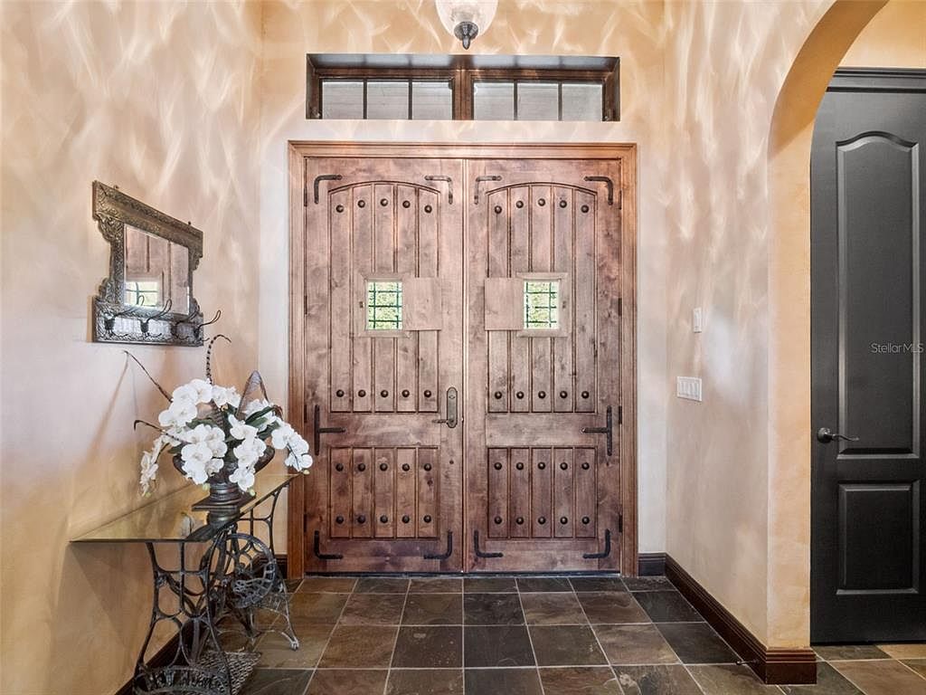 1490 Lakeshore Dr Mount Dora, FL 32757 - Thumbnail 5