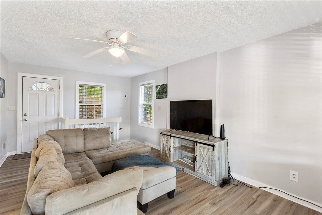 106 Holt Dr Iva, SC 29655 - Thumbnail 5