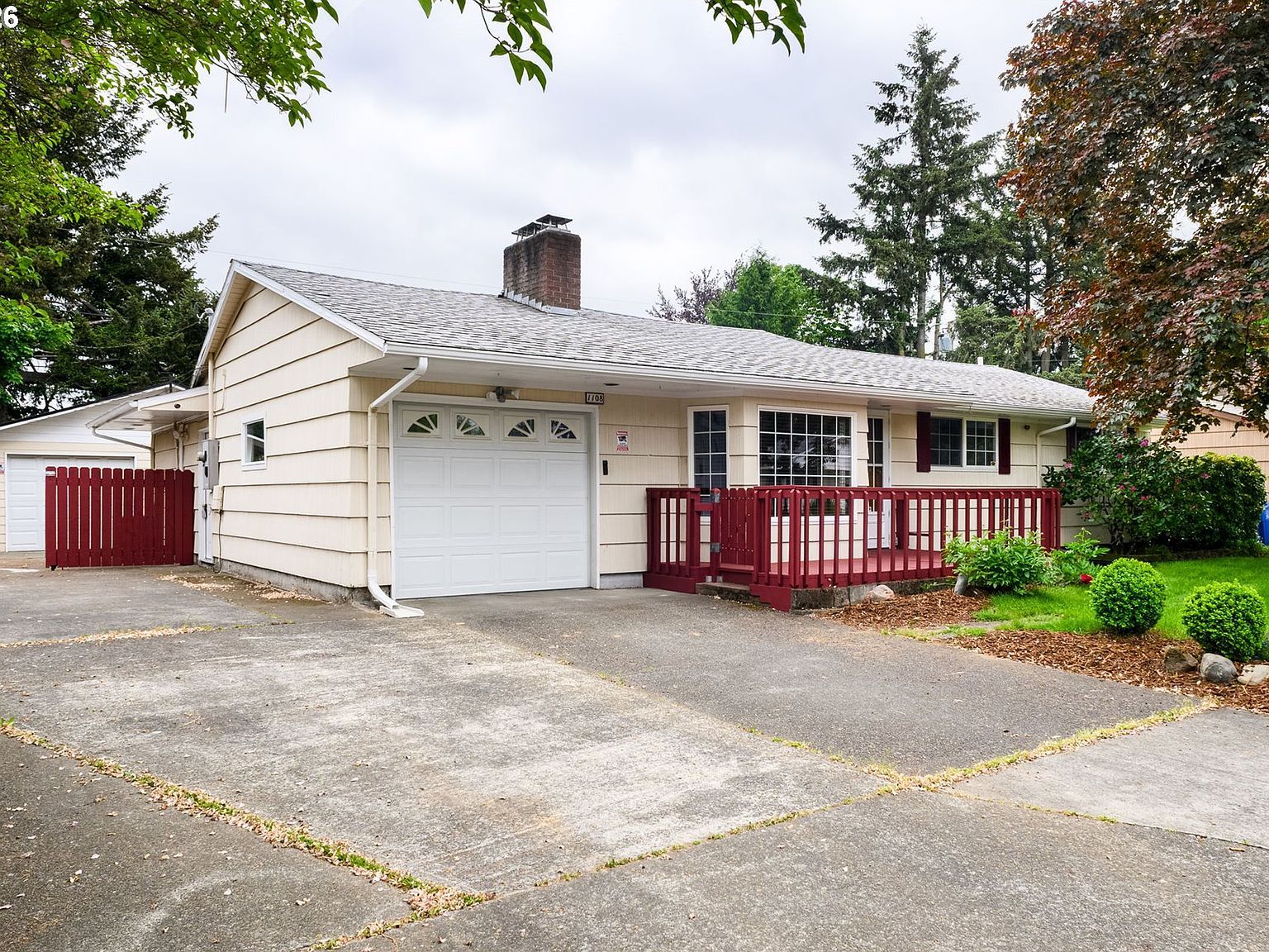 1108 SE 168th Ave Portland, OR 97233 - Thumbnail 5