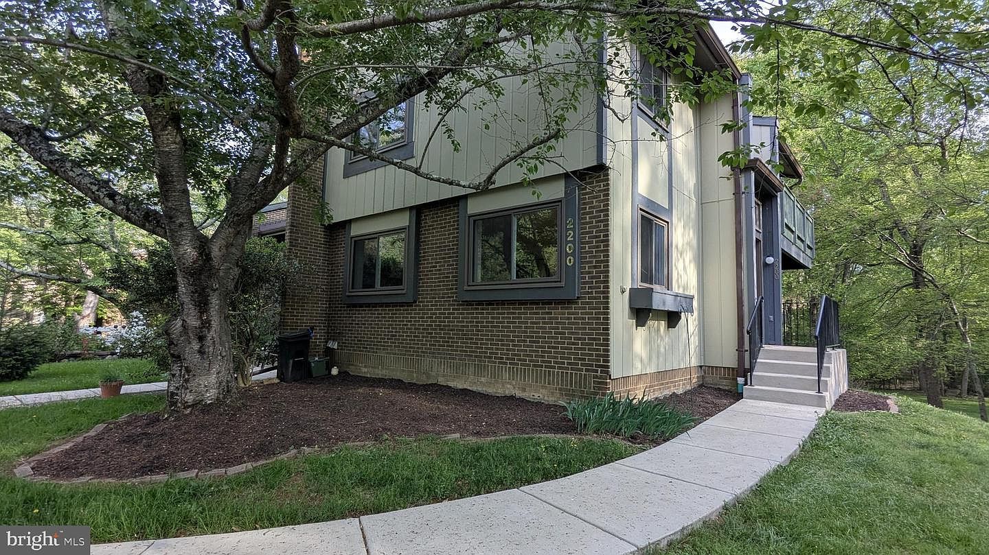 2200 Glencourse Ln Reston, VA 20191 - Thumbnail 5