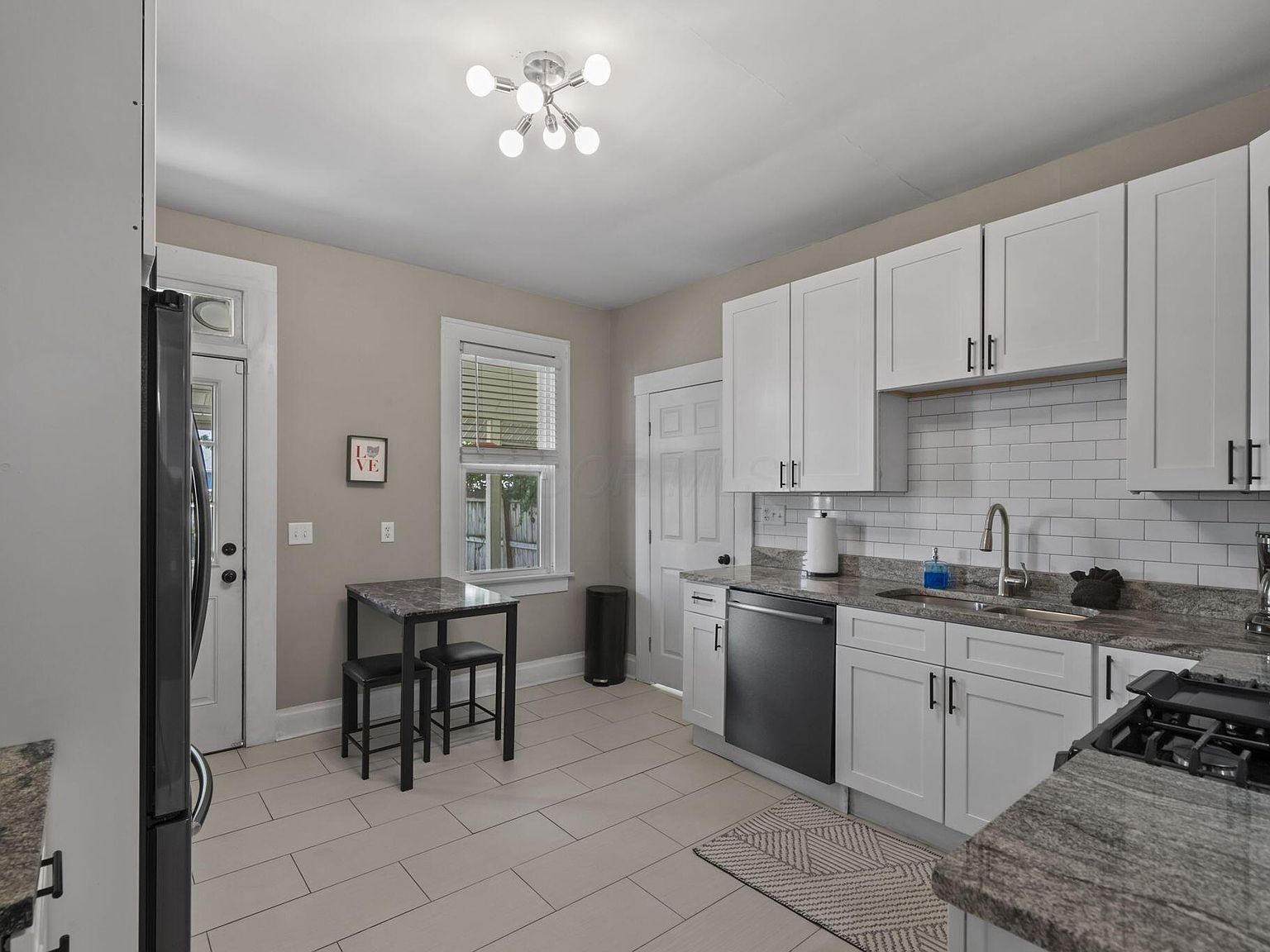 34 S Cypress Ave Columbus, OH 43222 - Thumbnail 5