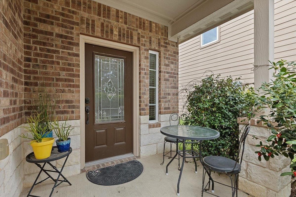 1672 Treeta Trl Kyle, TX 78640 - Thumbnail 5