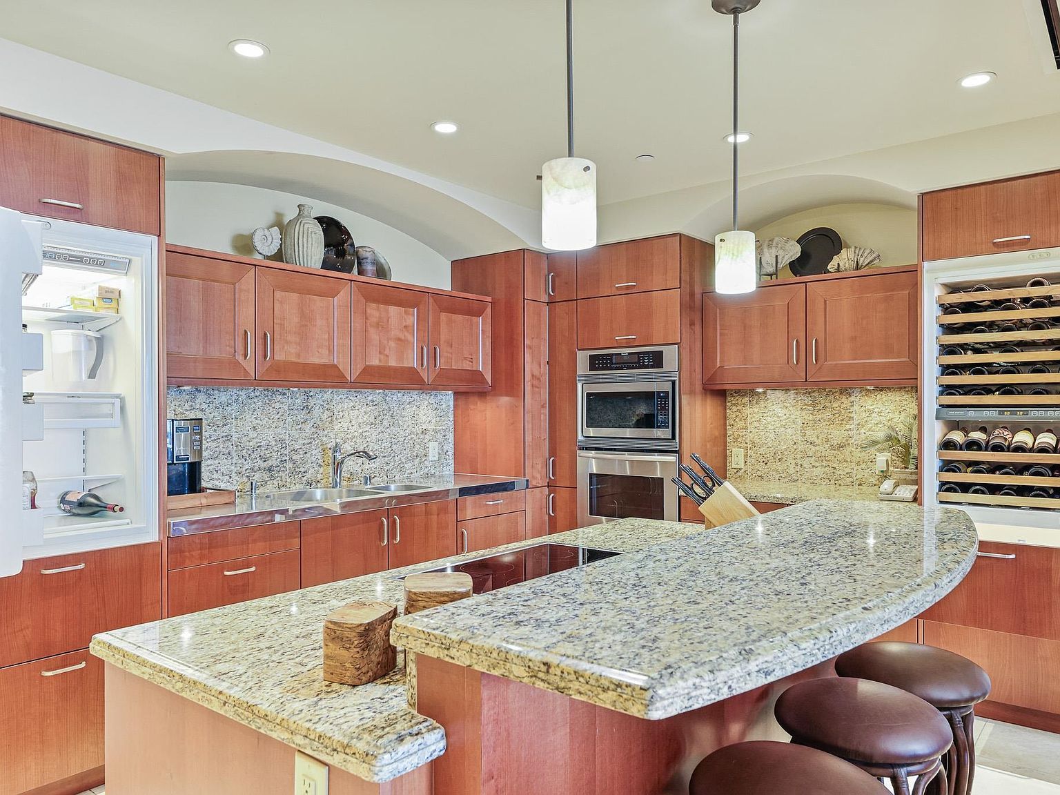 3800 Wailea Alanui Dr #Penthouse 303 Kihei, HI 96753 - Thumbnail 5