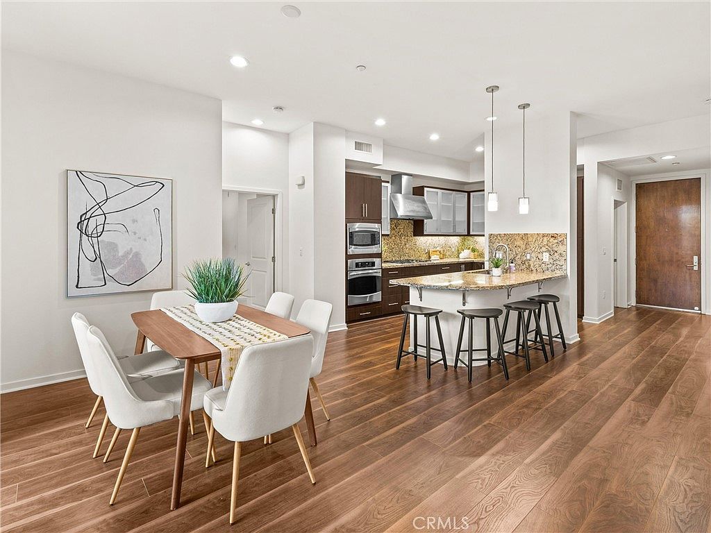 21 Gramercy Unit 208 Irvine, CA 92612 - Thumbnail 5