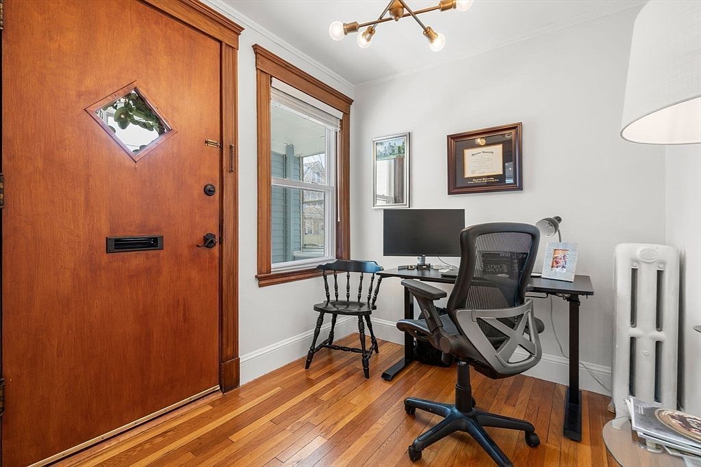 41 Governor Winthrop Rd #1 Somerville, MA 02145 - Thumbnail 5