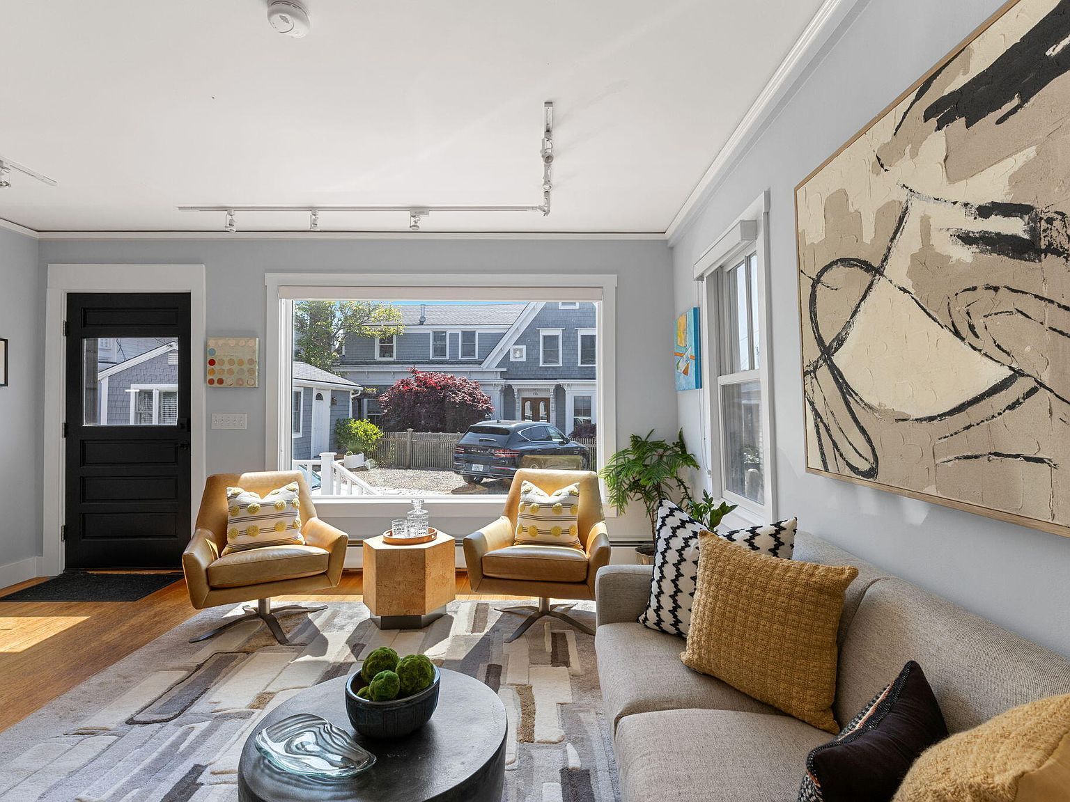 134 Commercial St Provincetown, MA 02657 - Thumbnail 5