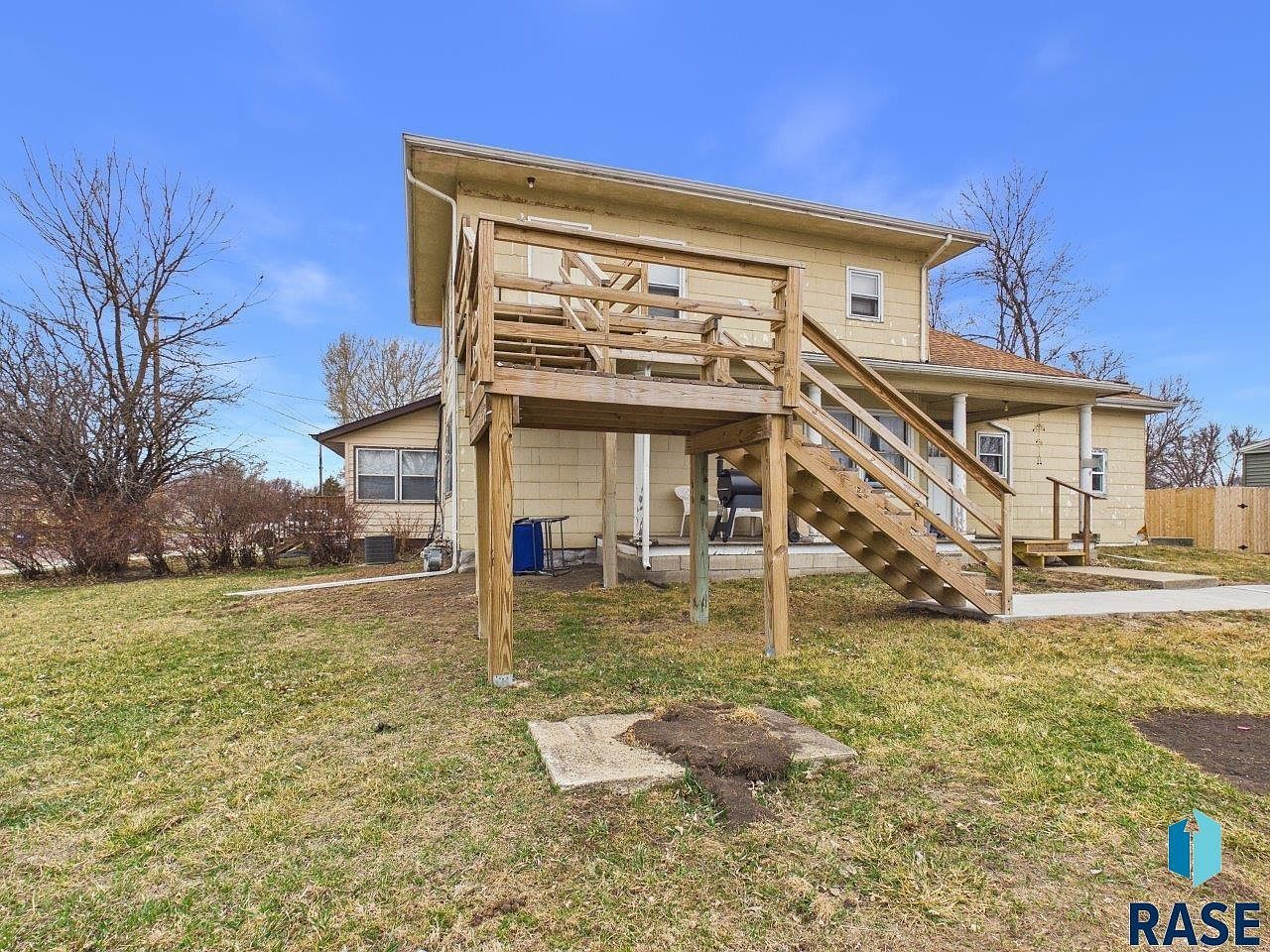 404 W 1st Ave Lennox, SD 57039 - Thumbnail 5