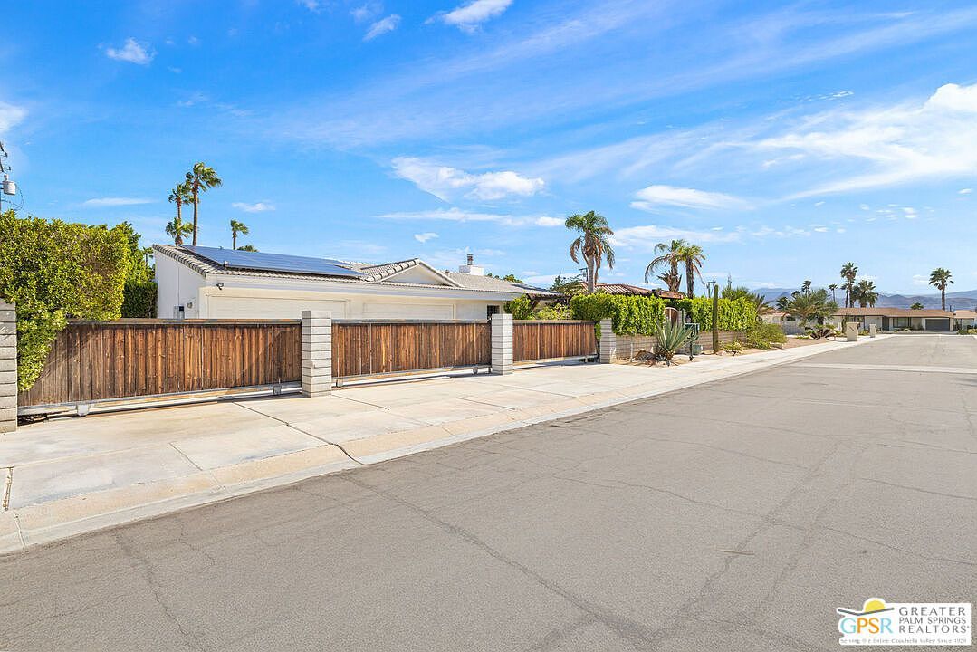 2030 E Acacia Rd Palm Springs, CA 92262 - Thumbnail 5
