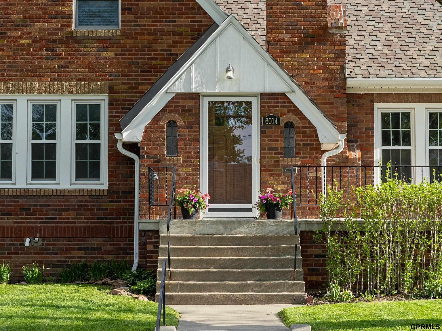6014 Poppleton Ave Omaha, NE 68106 - Thumbnail 5