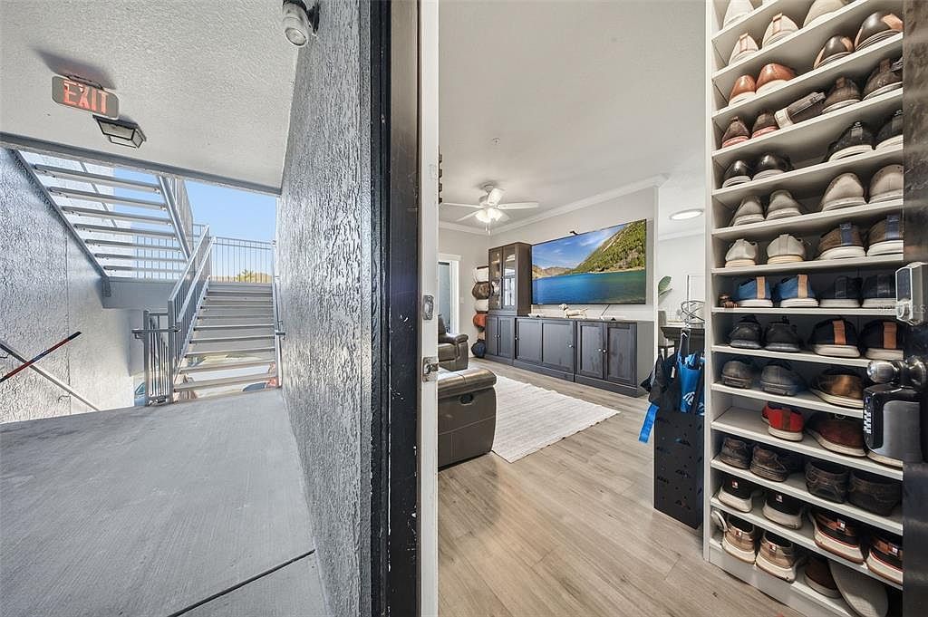 3702 Palm Desert Ln APT 5421 Orlando, FL 32839 - Thumbnail 5