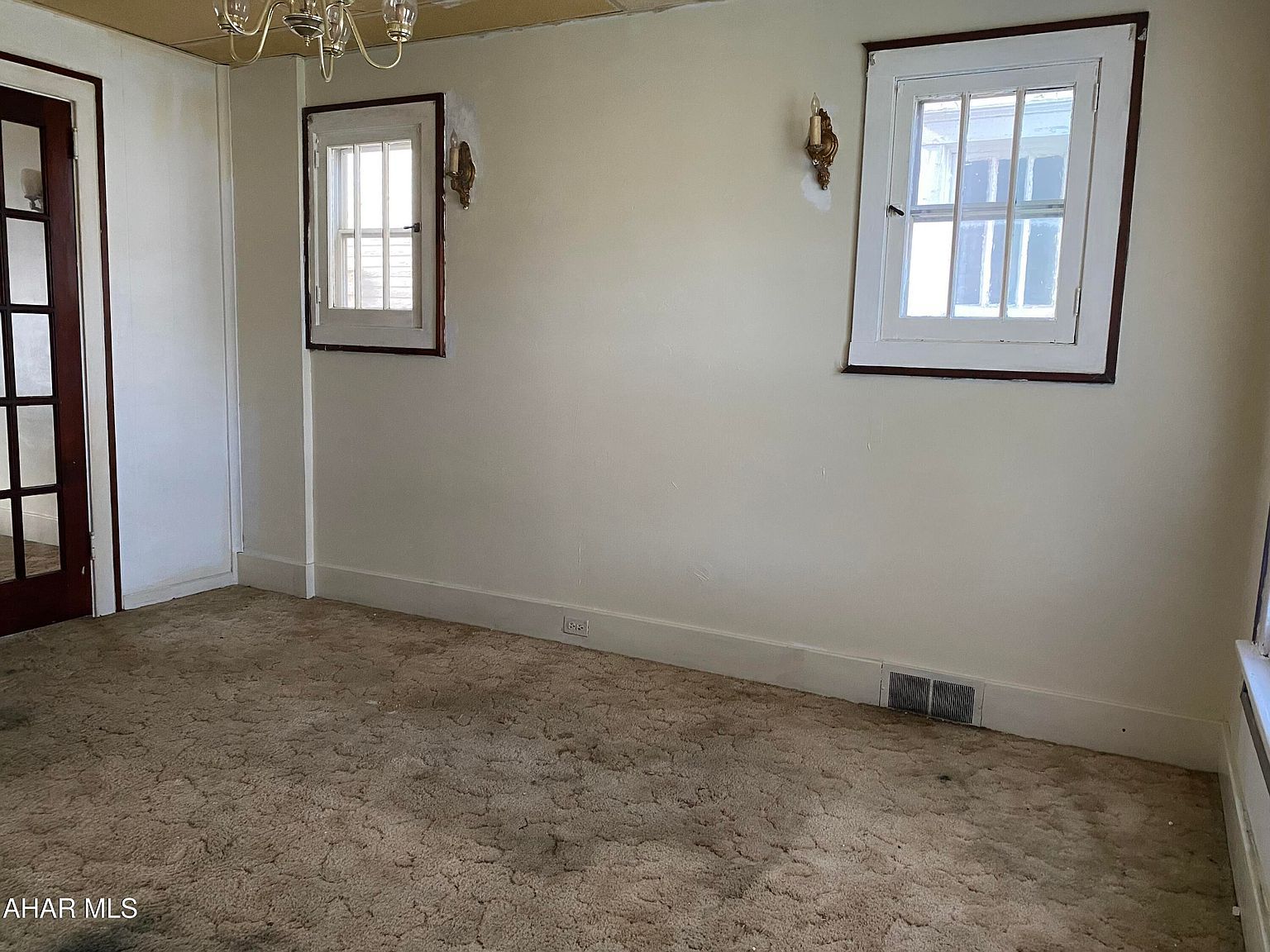 118 E Bell Ave Altoona, PA 16602 - Thumbnail 5