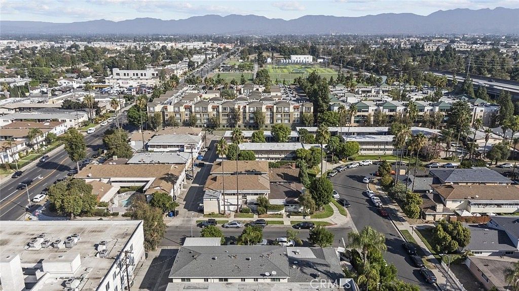 6661 Wilkinson Ave North Hollywood, CA 91606 - Thumbnail 5