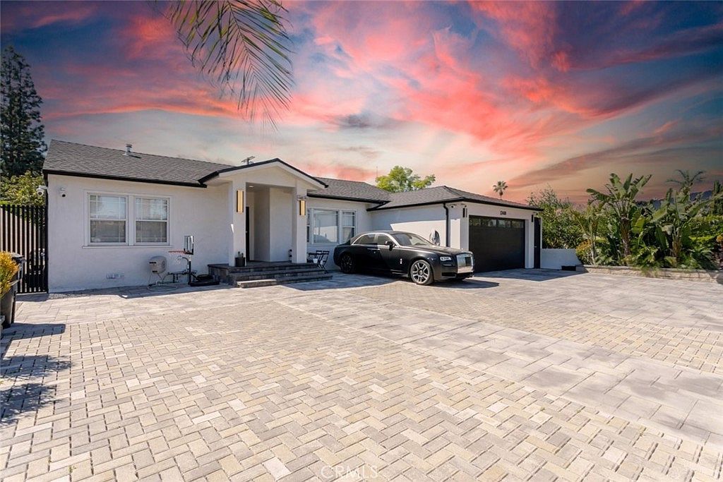 12608 Califa St Valley Village, CA 91607 - Thumbnail 5