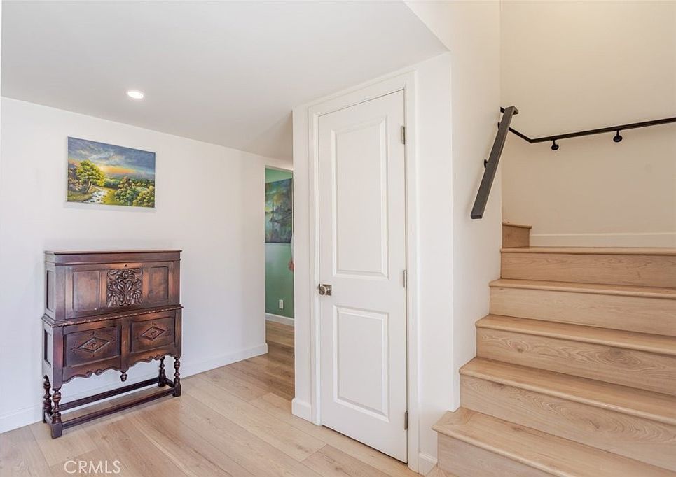 19707 Green Mountain Dr Santa Clarita, CA 91321 - Thumbnail 5