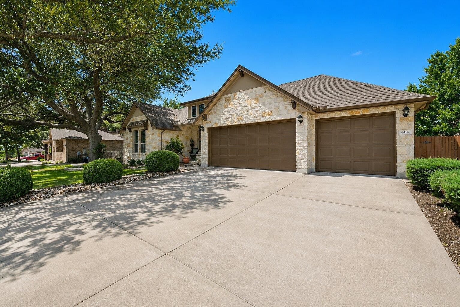 404 Grosseto Ln Georgetown, TX 78628 - Thumbnail 5