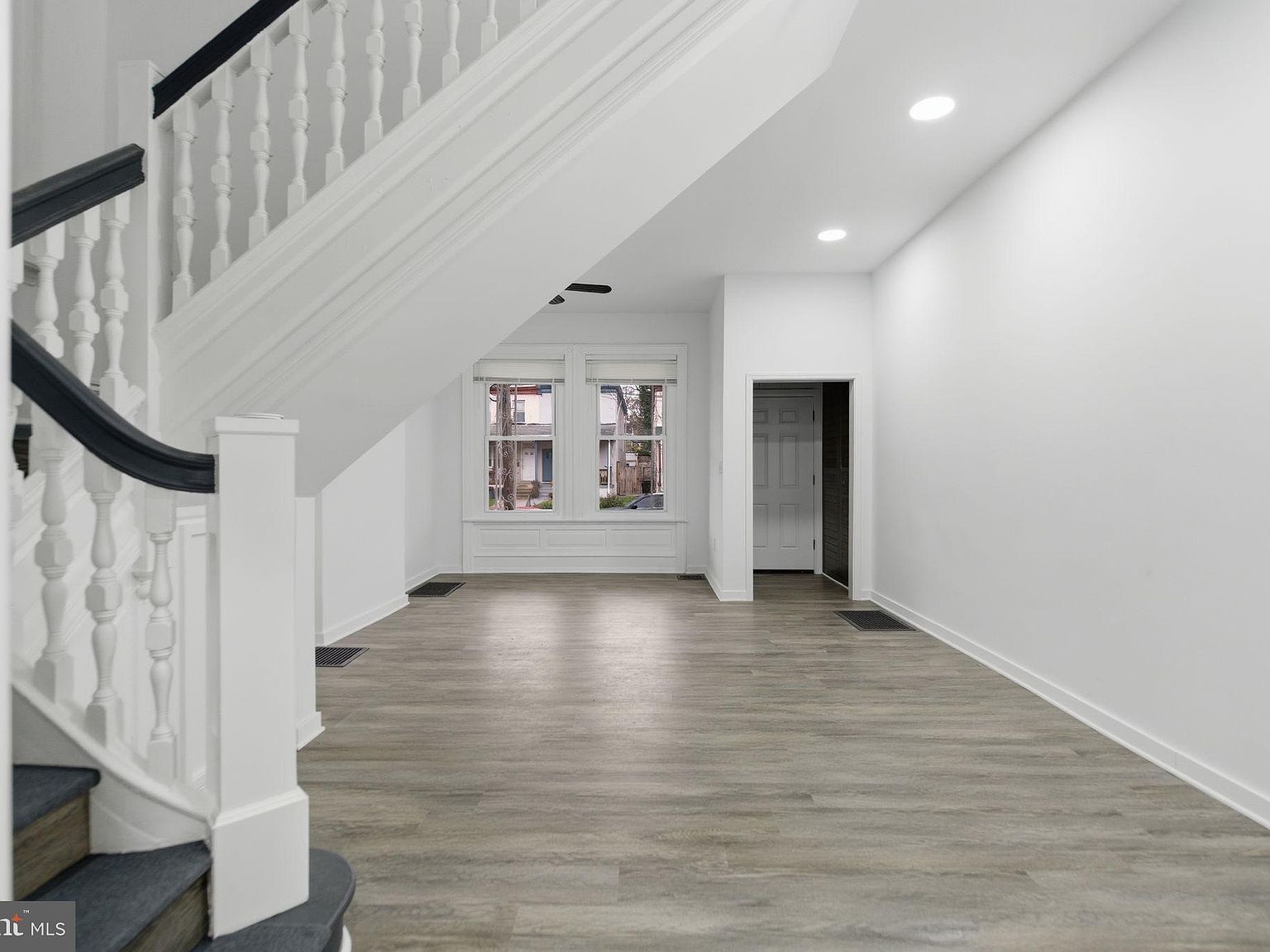 216 W Penn St Philadelphia, PA 19144 - Thumbnail 5