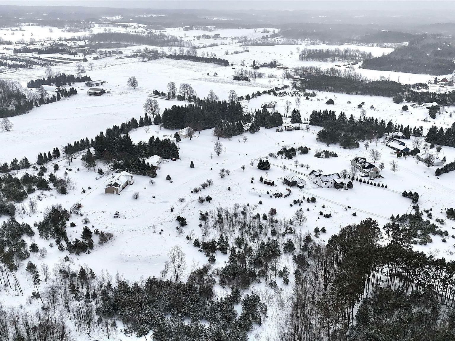 Unit 12 Fairview Manton, MI 49663 - Thumbnail 5