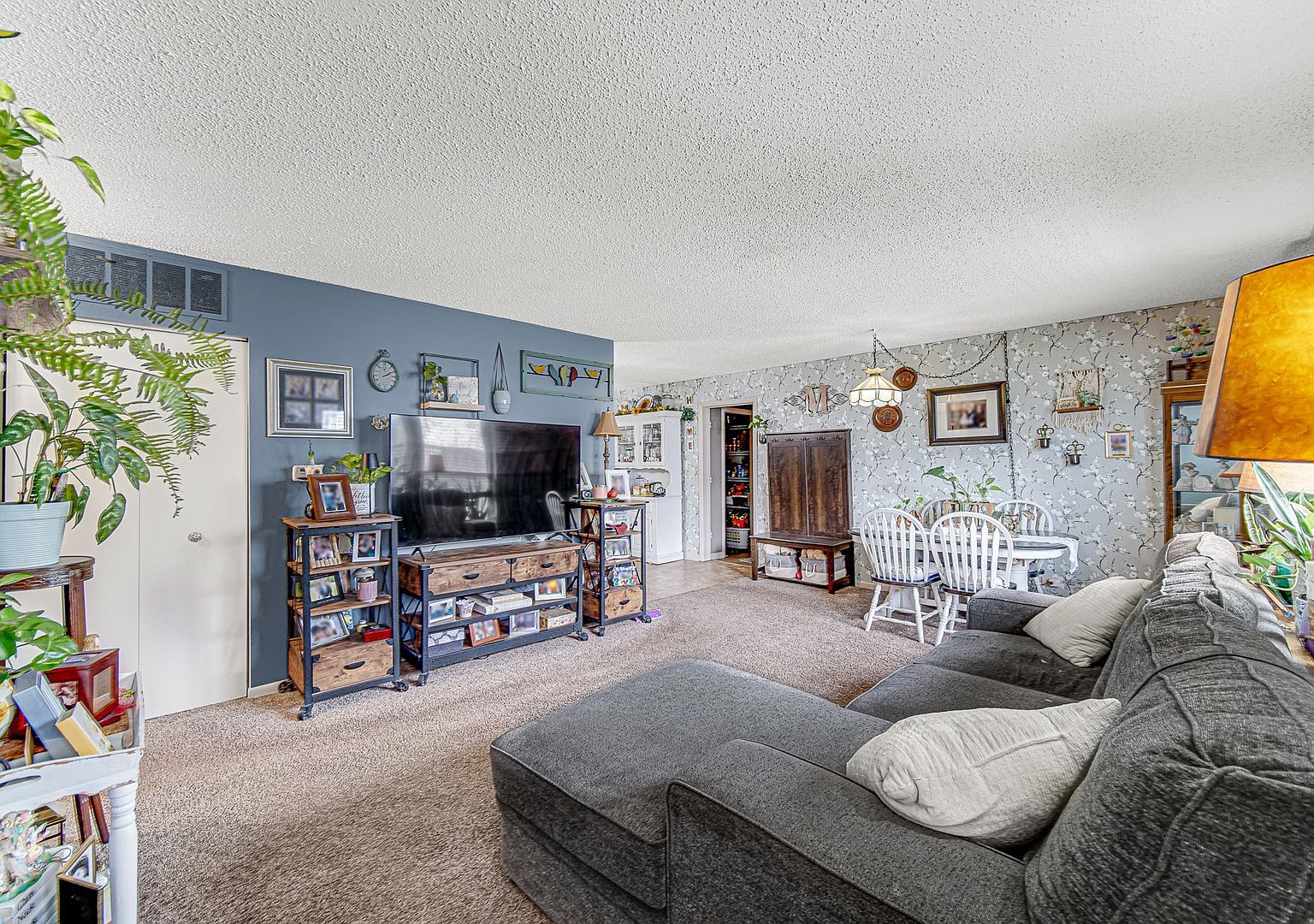 15348 Holly Ct APT D Oak Forest, IL 60452 - Thumbnail 5