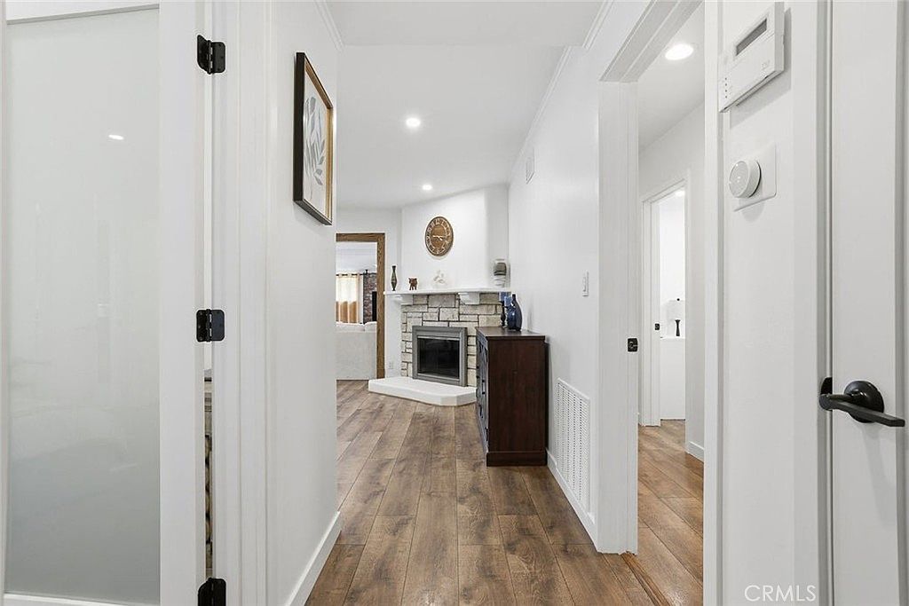 7042 Morse Ave North Hollywood, CA 91605 - Thumbnail 5