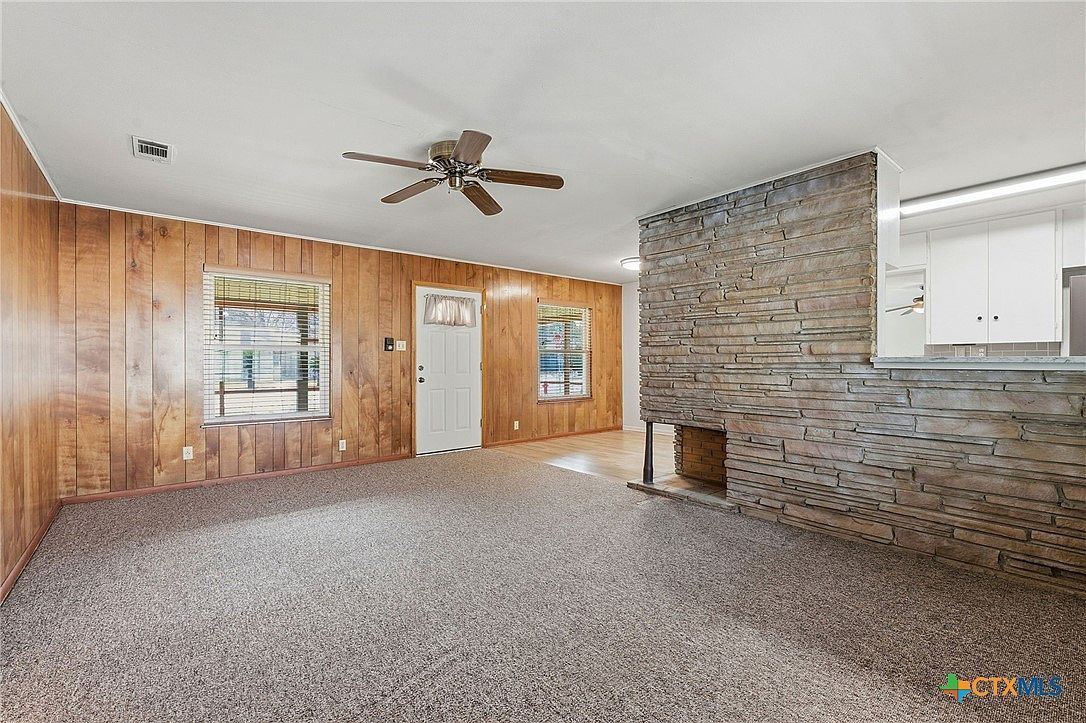 811 Nixon St Lockhart, TX 78644 - Thumbnail 5