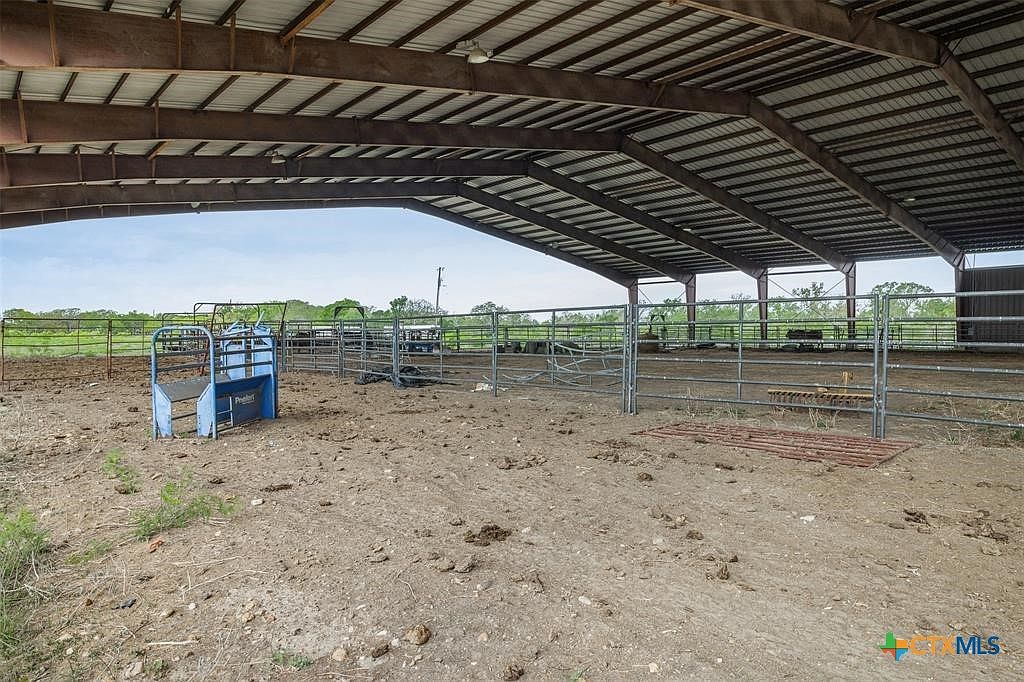 8519 State Park Rd Lockhart, TX 78644 - Thumbnail 5
