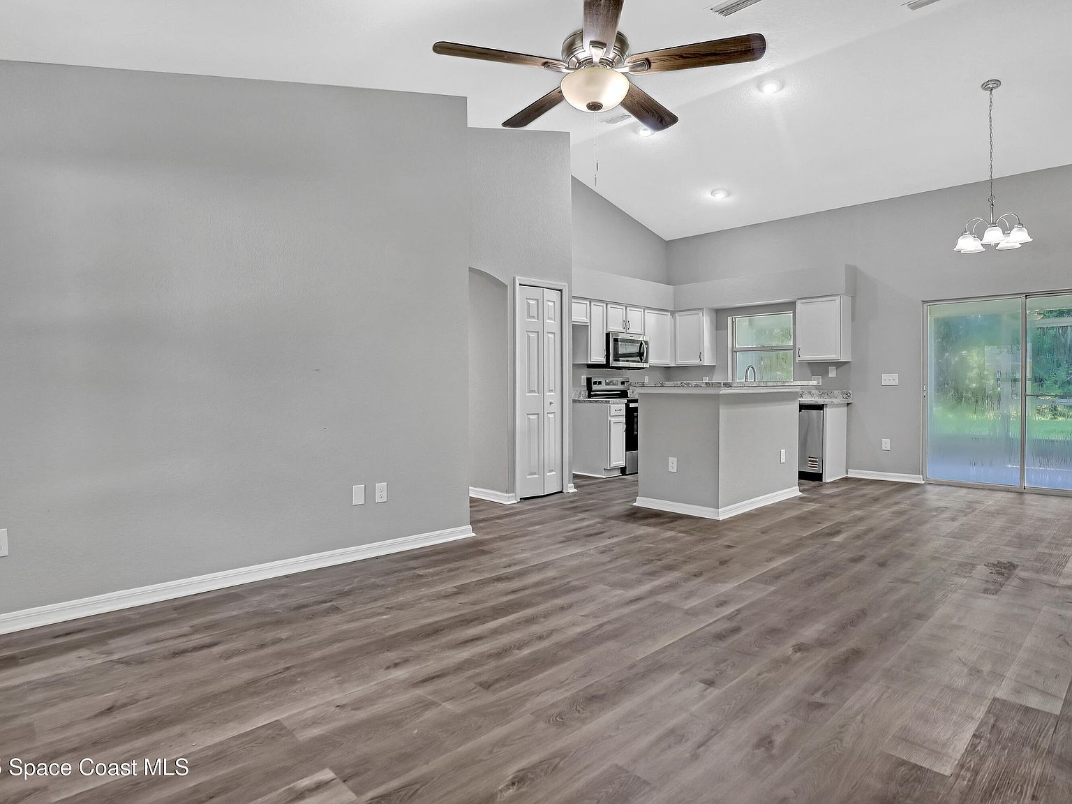 338 Halloran St SE Palm Bay, FL 32909 - Thumbnail 5