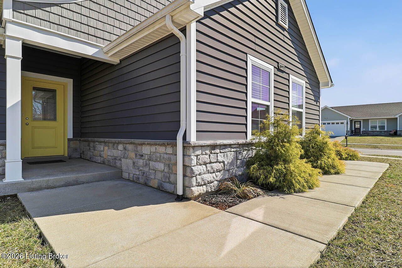 10917 Hidden Trail Ct Louisville, KY 40229 - Thumbnail 5