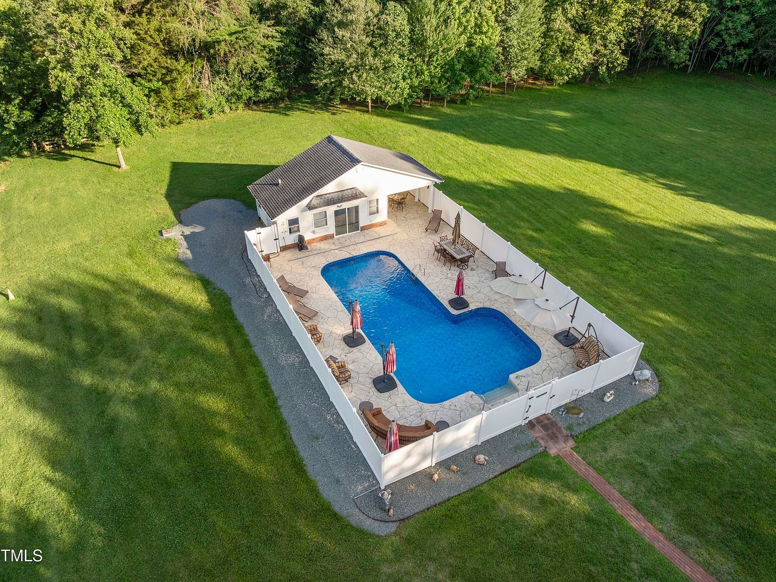 5633 Baptist Assembly Rd Julian, NC 27283 - Thumbnail 5