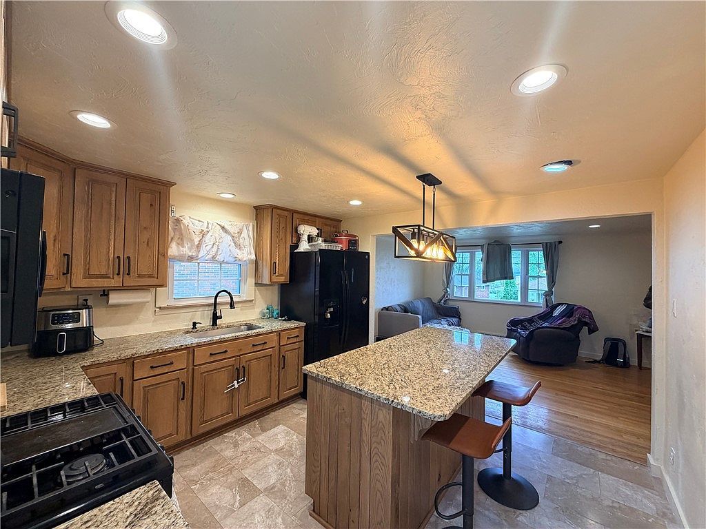 16 Jackson Dr Monessen, PA 15062 - Thumbnail 5