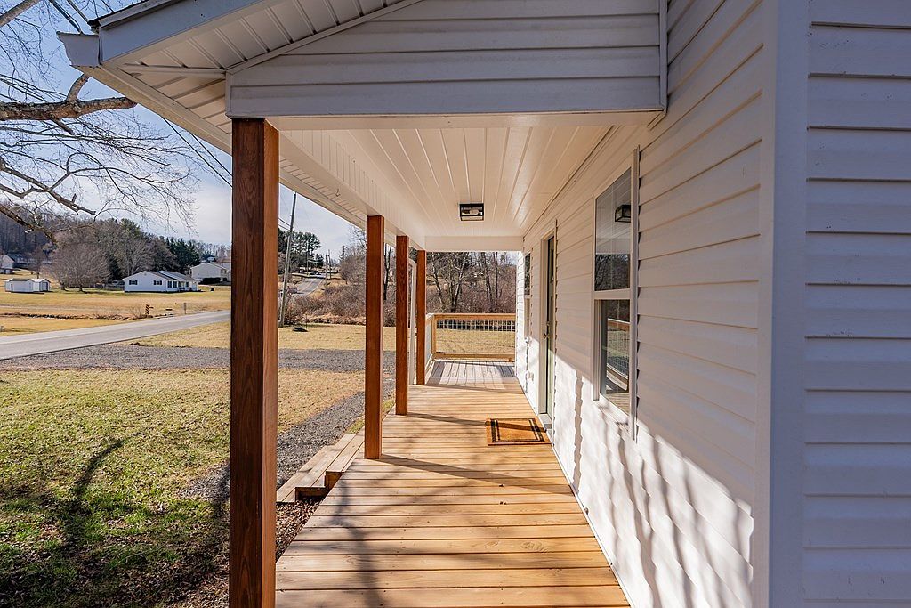 1759 Cranberry Rd Woodlawn, VA 24381 - Thumbnail 5