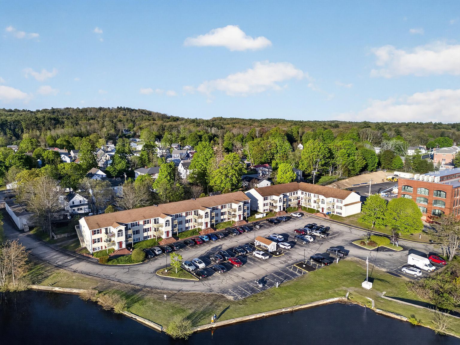 16 Mill St APT 32 Springvale, ME 04083 - Thumbnail 5