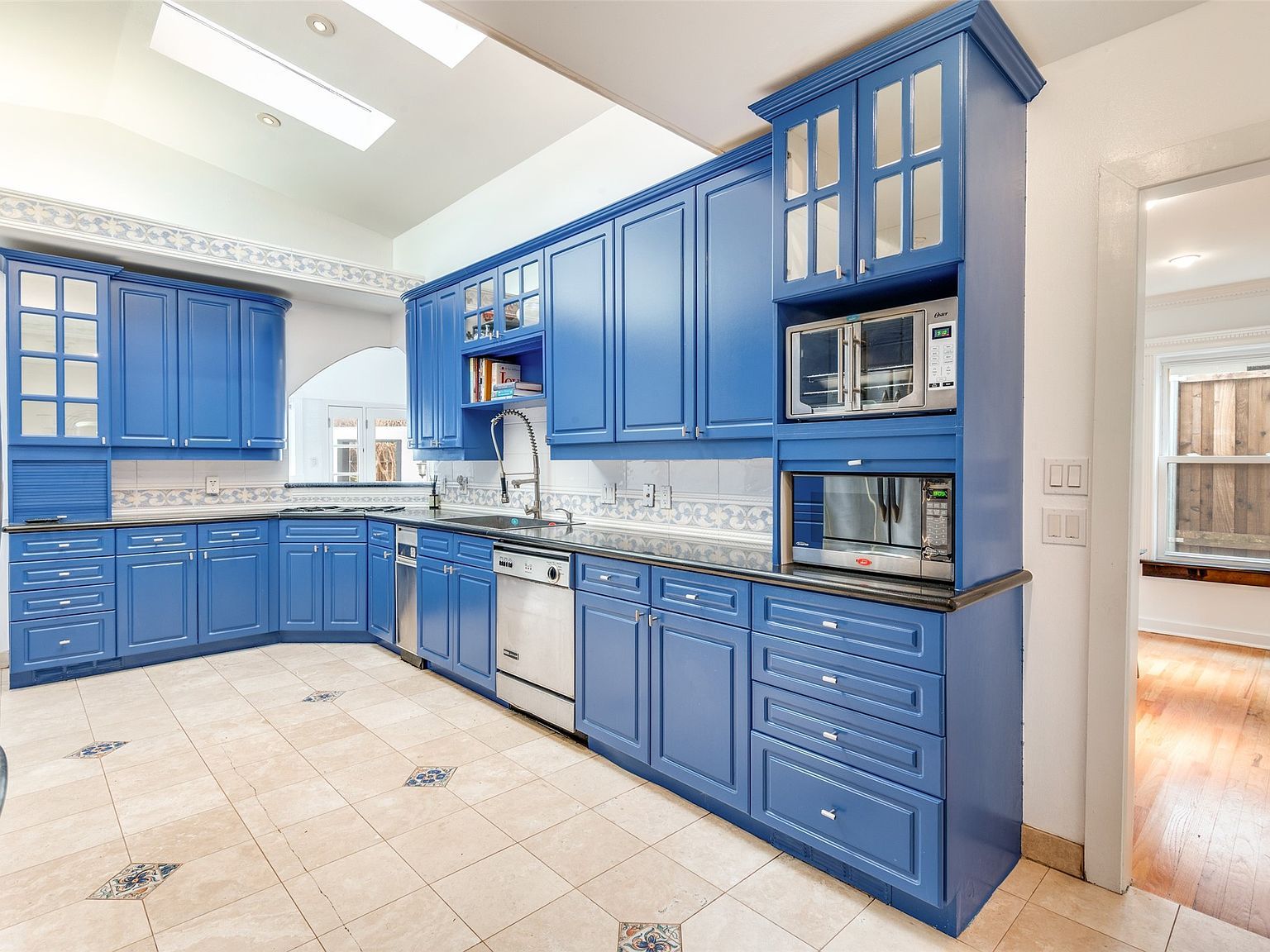 4330 Rawlins St Dallas, TX 75219 - Thumbnail 5