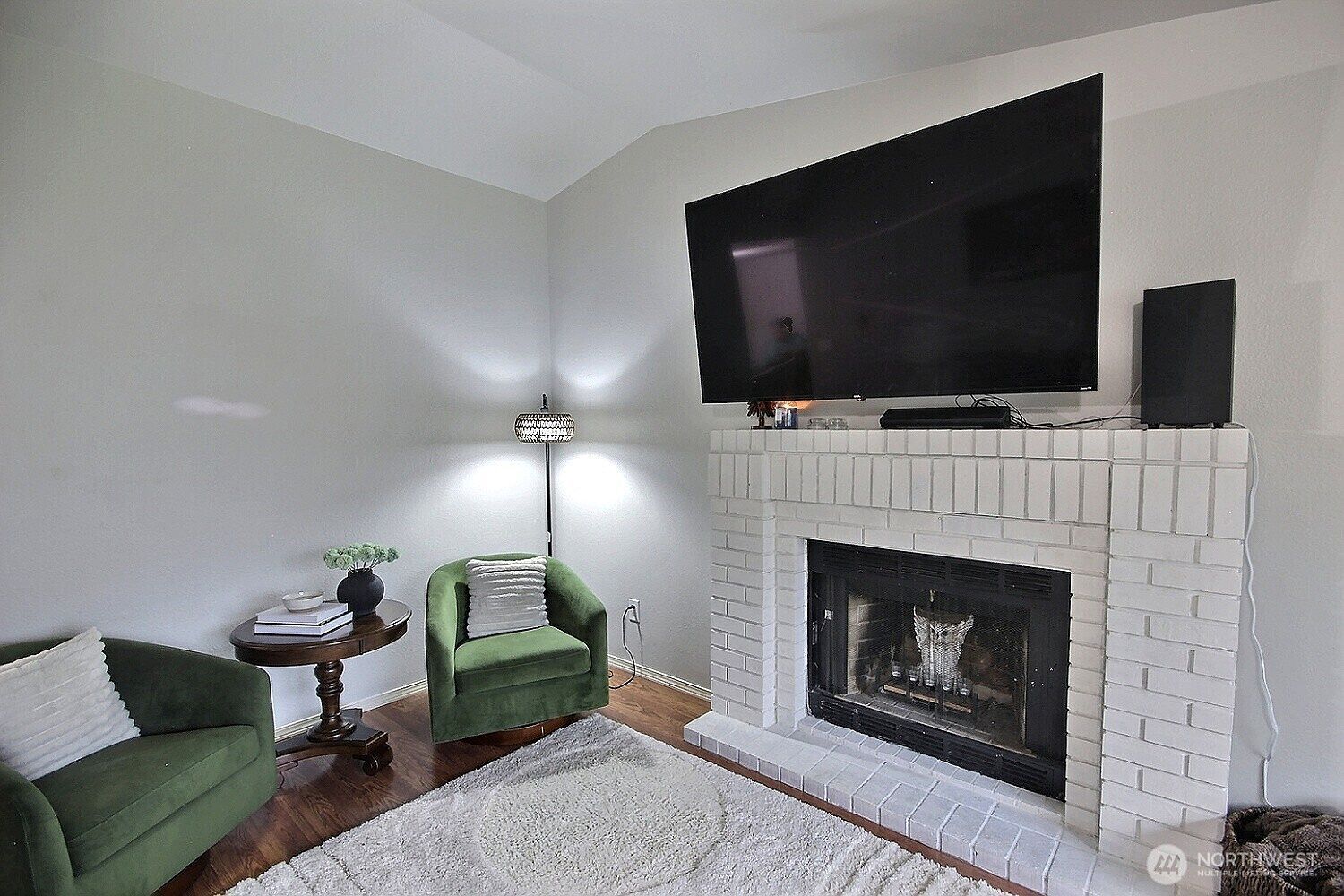 14512 2nd Ave E Tacoma, WA 98445 - Thumbnail 5