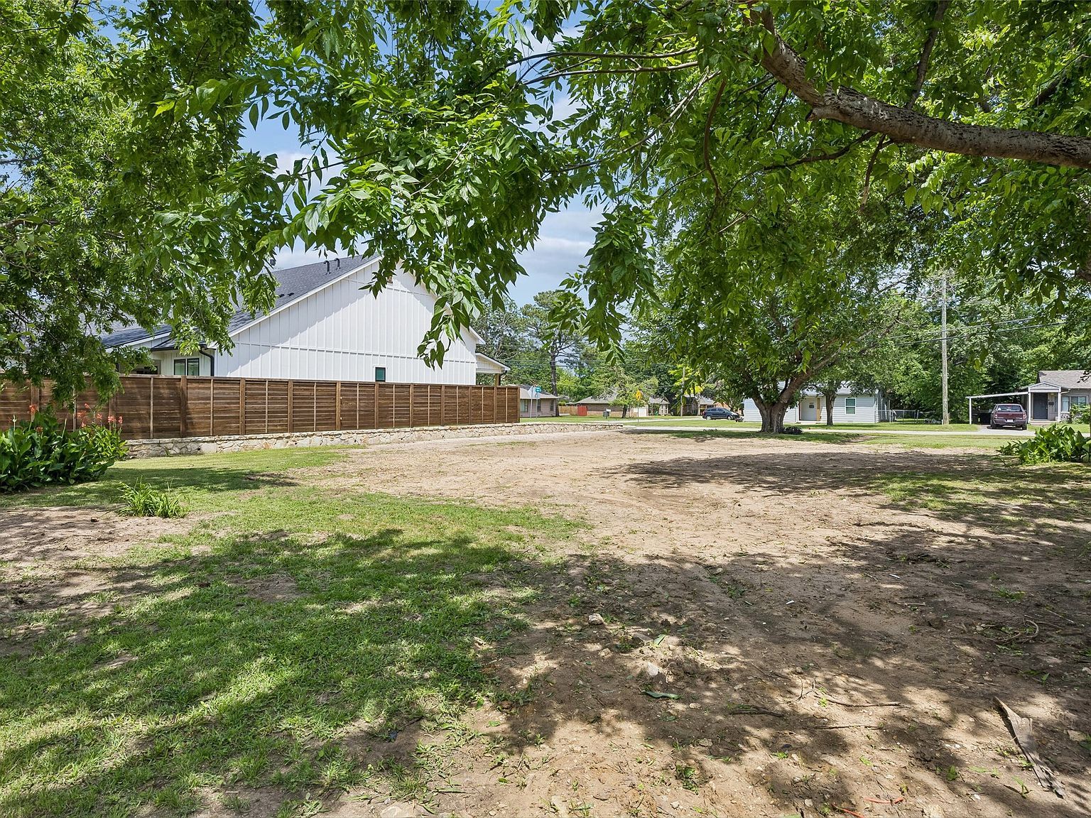 1110 S Pine St Grapevine, TX 76051 - Thumbnail 5