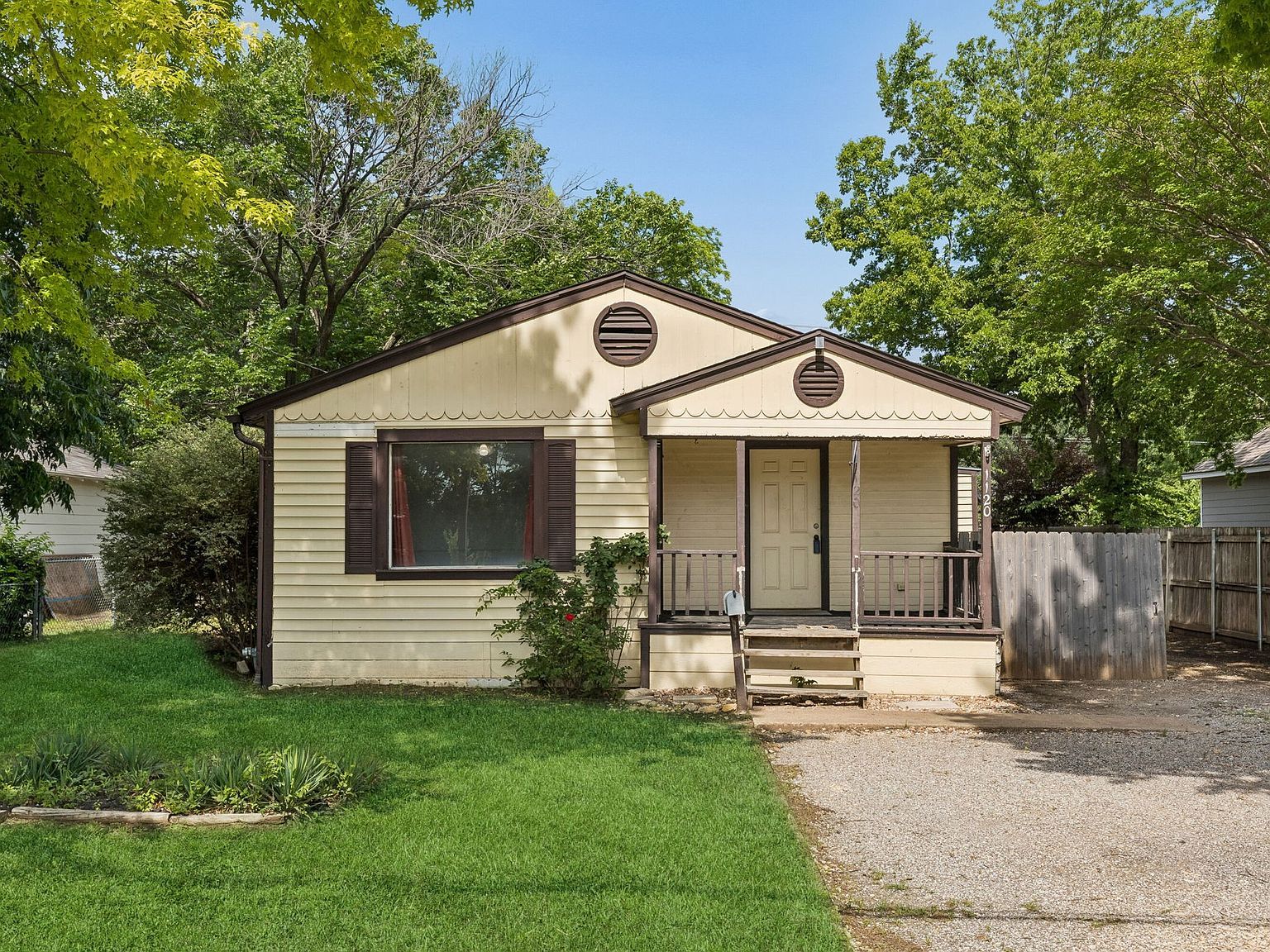 1120 Pine St Grapevine, TX 76051 - Thumbnail 5