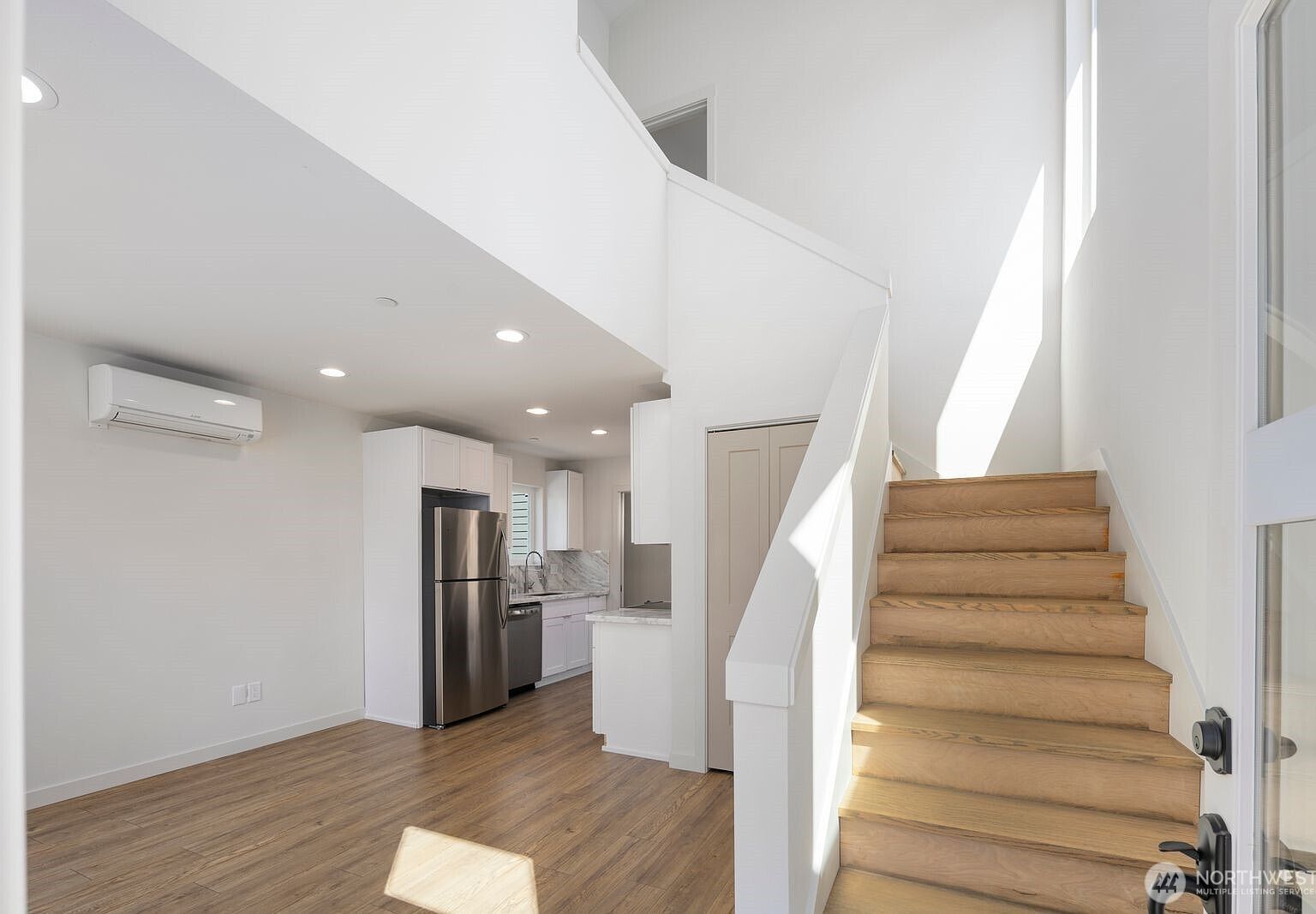 1251 SW 151st St Seattle, WA 98166 - Thumbnail 5