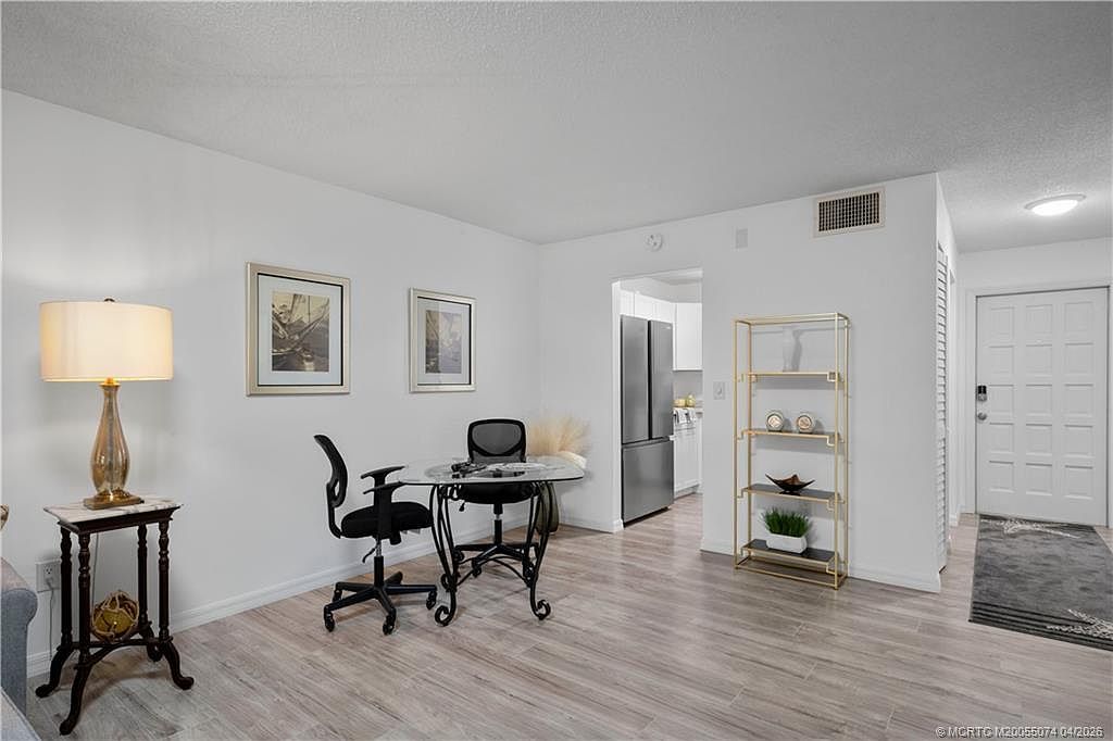 1980 SW Palm City Rd APT B Stuart, FL 34994 - Thumbnail 5