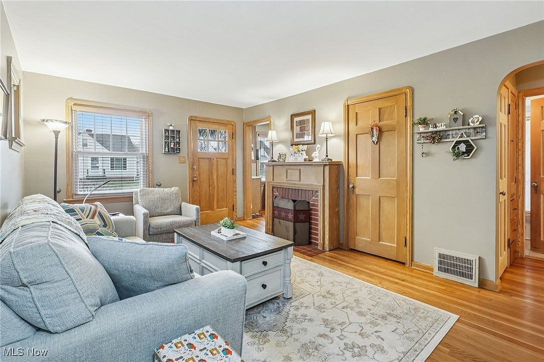 5702 Luelda Ave Parma, OH 44129 - Thumbnail 5