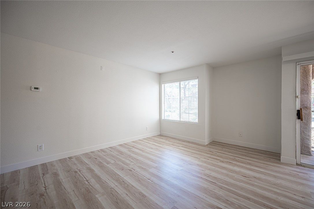 2101 Blue Breeze Dr Unit 105 Las Vegas, NV 89128 - Thumbnail 5