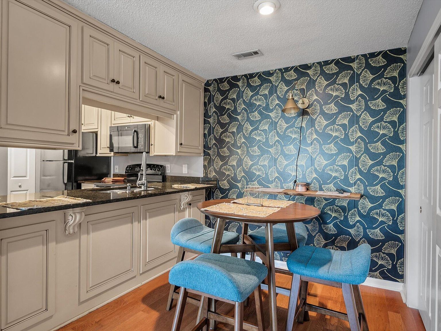 188 Midland Pkwy APT 105 Summerville, SC 29485 - Thumbnail 5