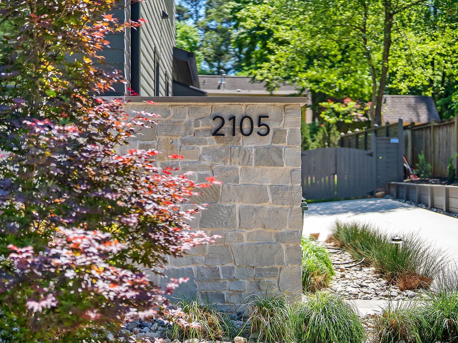 2105 Manuel St Raleigh, NC 27612 - Thumbnail 5