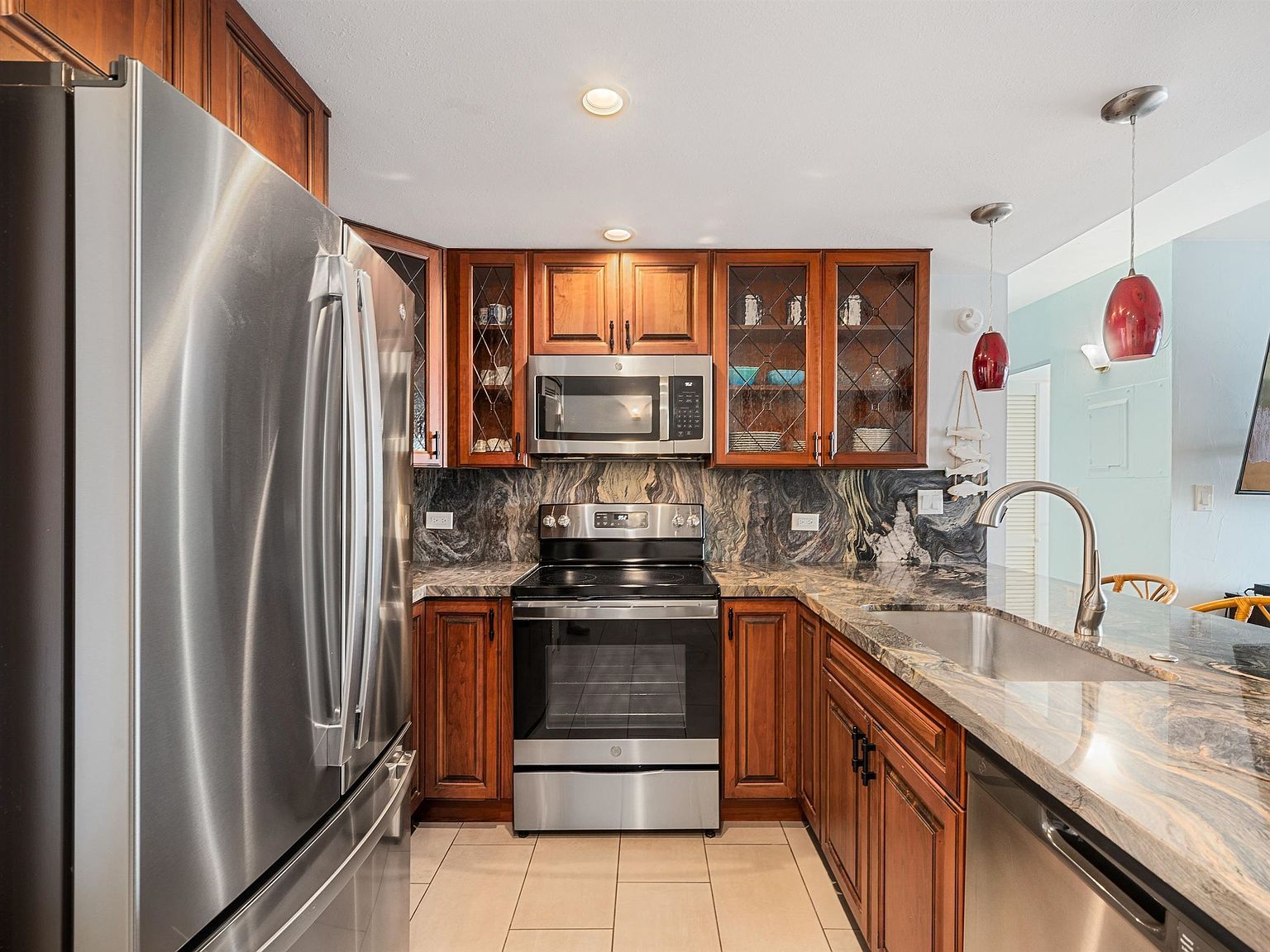 4401 Lower Honoapiilani Rd APT A501 Lahaina, HI 96761 - Thumbnail 5