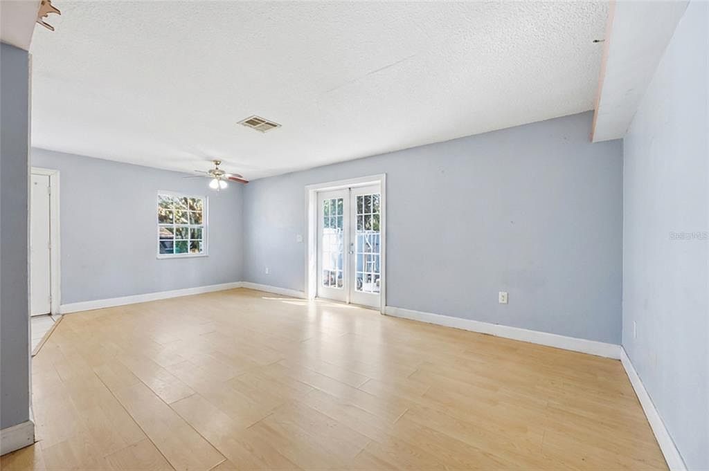 1314 Robie Ave Mount Dora, FL 32757 - Thumbnail 5