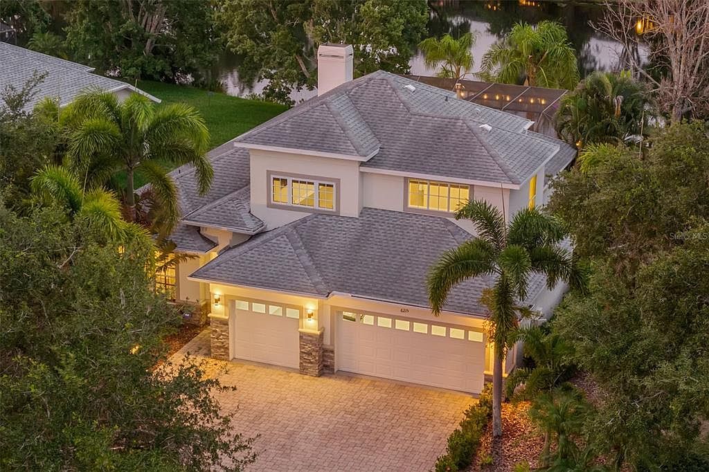 6215 Warbler Ln Lakewood Ranch, FL 34202 - Thumbnail 5