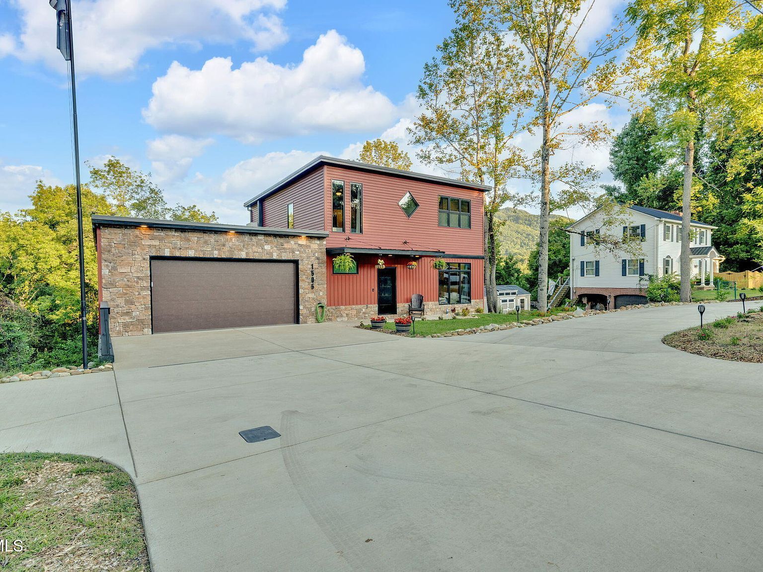 1505 Strawberry Ln Johnson City, TN 37604 - Thumbnail 5