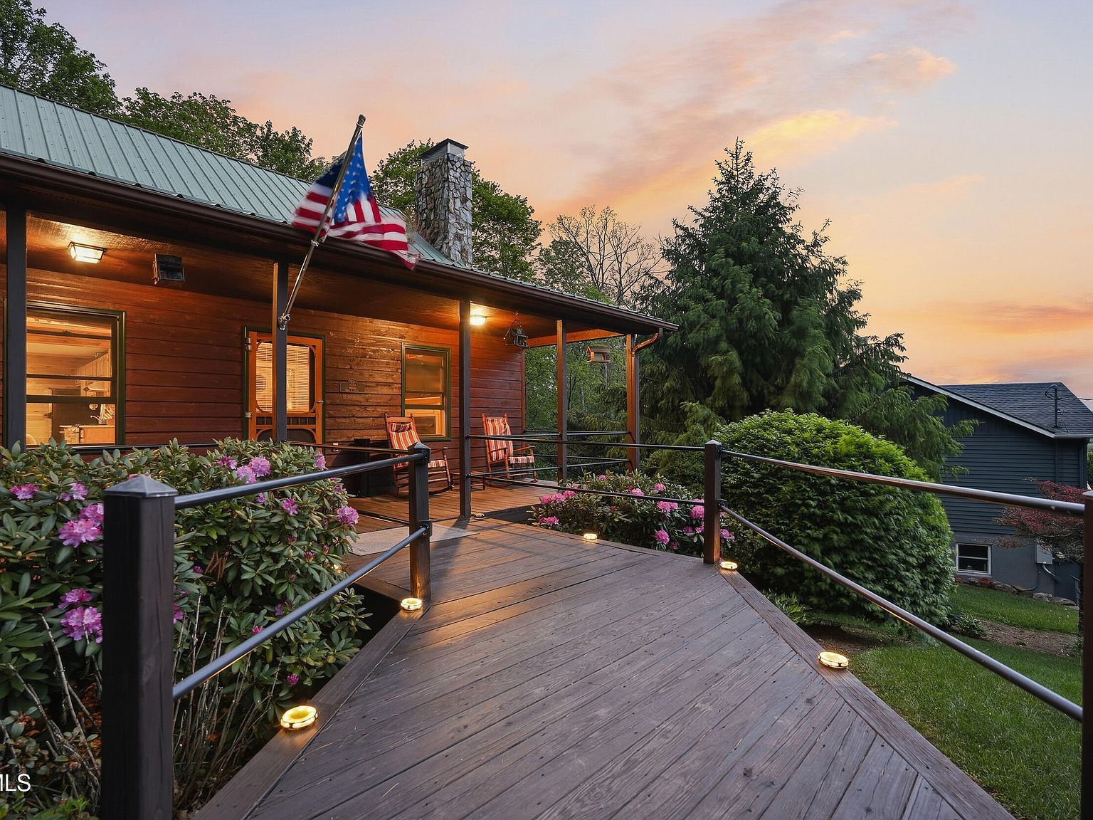 538 Burbank Rd Roan Mountain, TN 37687 - Thumbnail 5
