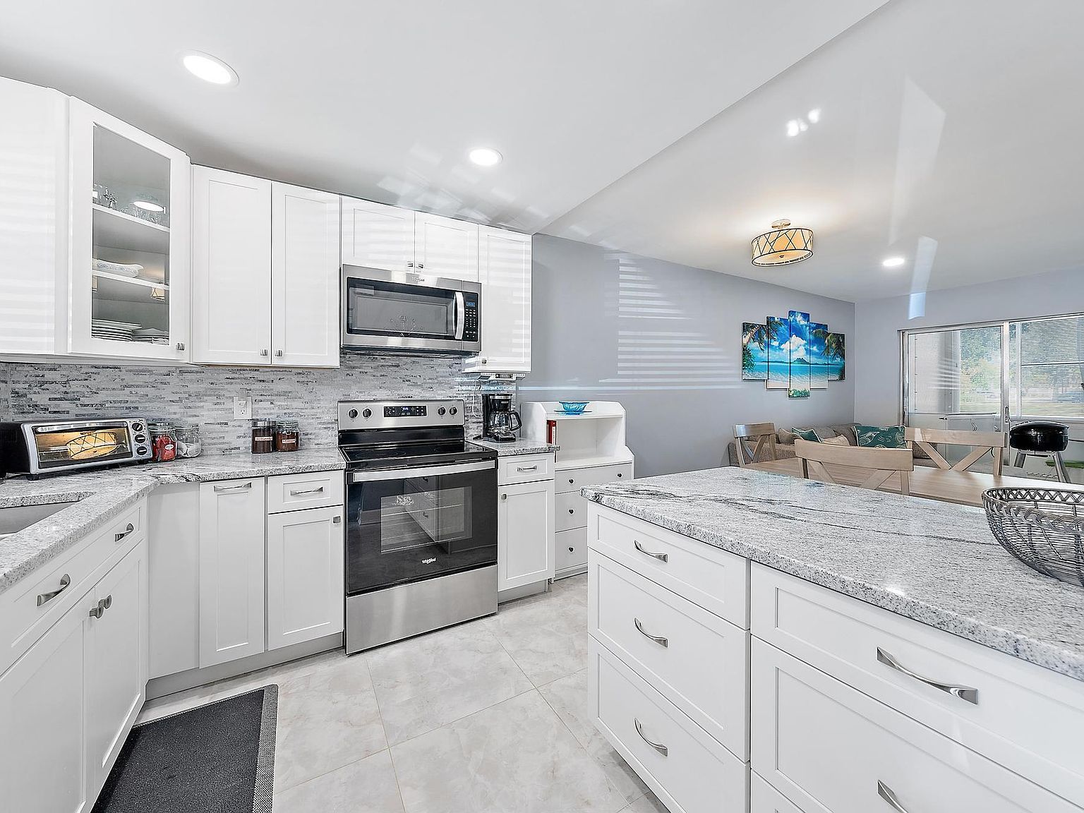 725 Lori Dr APT 111 Palm Springs, FL 33461 - Thumbnail 5