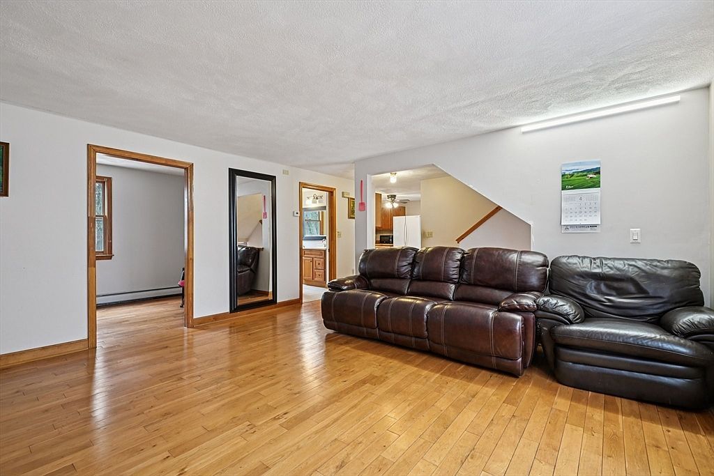 460 Shawsheen Ave Wilmington, MA 01887 - Thumbnail 5